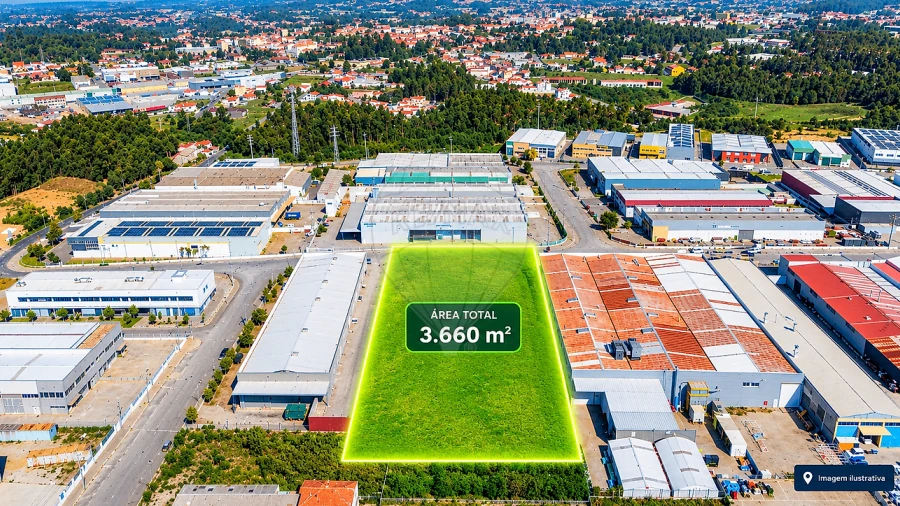 Armazém para Venda em Rio Meão
