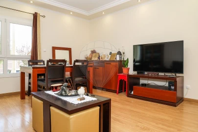Apartamento T3 para Venda em Alverca do Ribatejo e Sobralinho