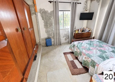 Moradia T7 para Venda em São Bernardo