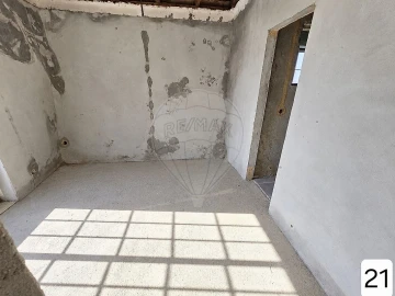 Moradia T7 para Venda em São Bernardo