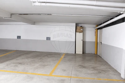 Apartamento T2 para Venda em Campo e Sobrado