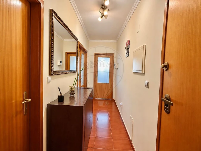 Apartamento T2 para Venda em Campo e Sobrado Foto 17