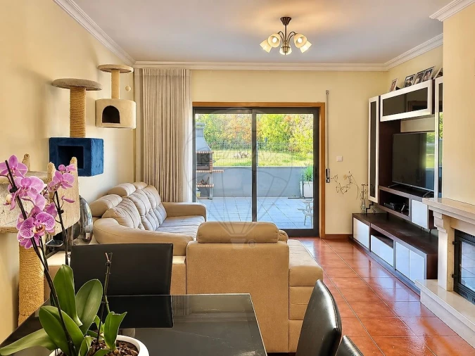 Apartamento T2 para Venda em Campo e Sobrado Foto 4