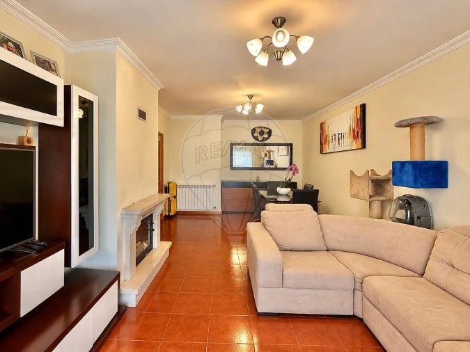 Apartamento T2 para Venda em Campo e Sobrado Foto 3