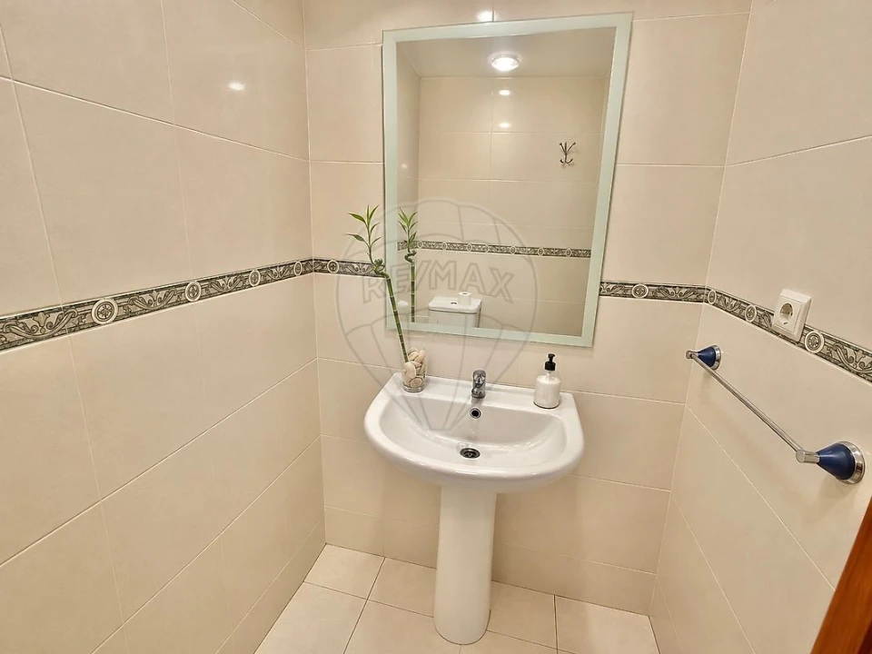 Apartamento T2 para Venda em Campo e Sobrado Foto 15