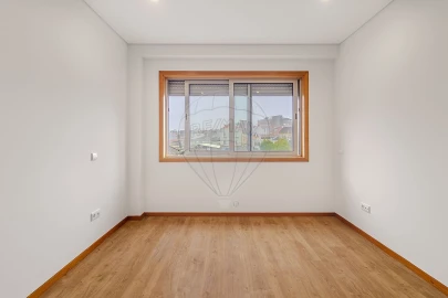 Apartamento T1 para Arrendamento em Paranhos