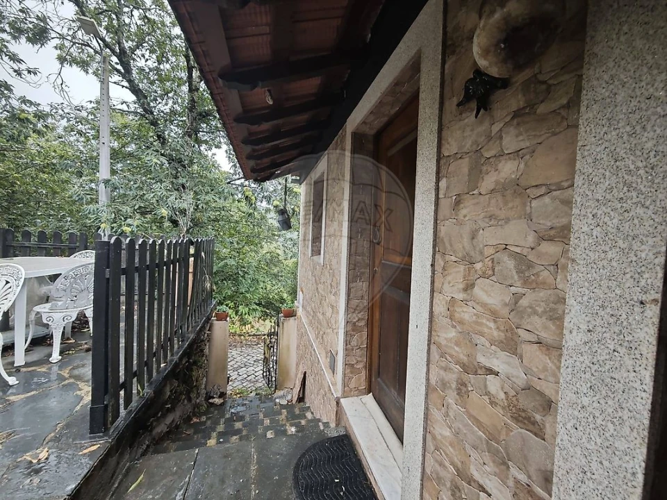 Moradia T1 para Venda em Pena, Quintã e Vila Cova Foto 2
