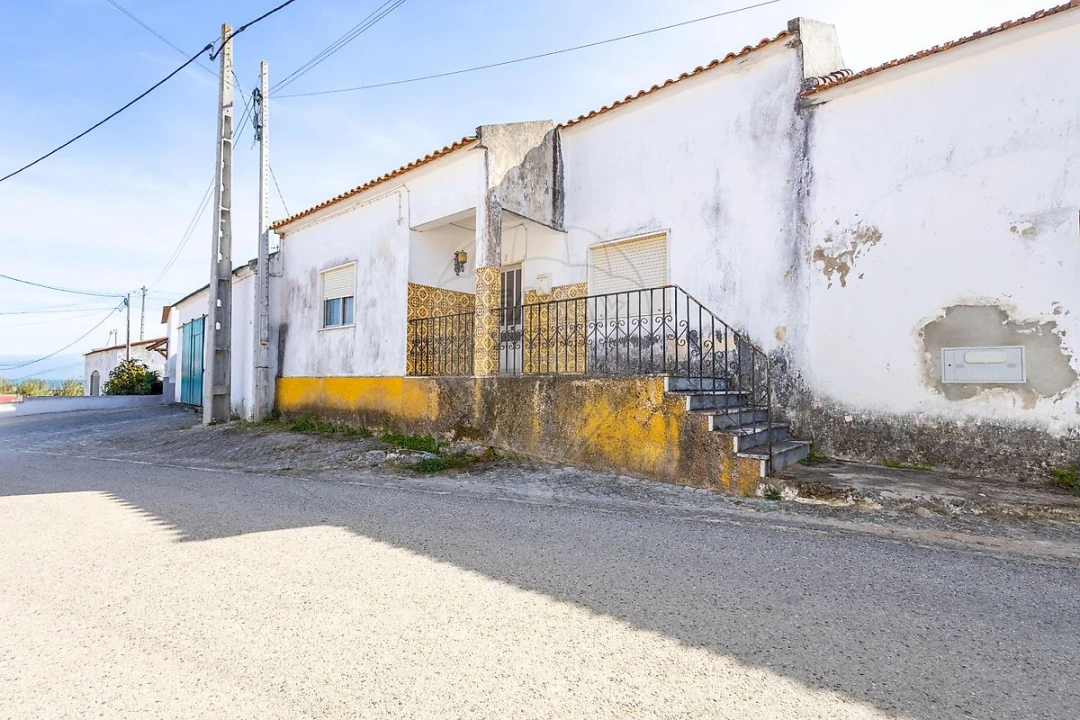 Moradia T2 para Venda em Manique do Intendente, Vila Nova de São Pedro e Maçussa Foto 1