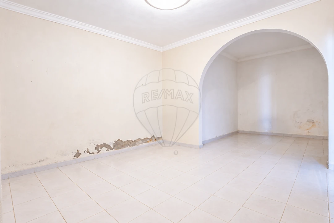 Moradia T2 para Venda em Manique do Intendente, Vila Nova de São Pedro e Maçussa Foto 2