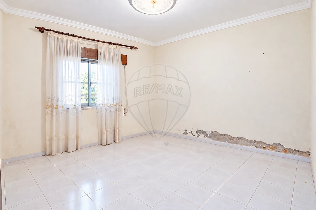 Moradia T2 para Venda em Manique do Intendente, Vila Nova de São Pedro e Maçussa Foto 6