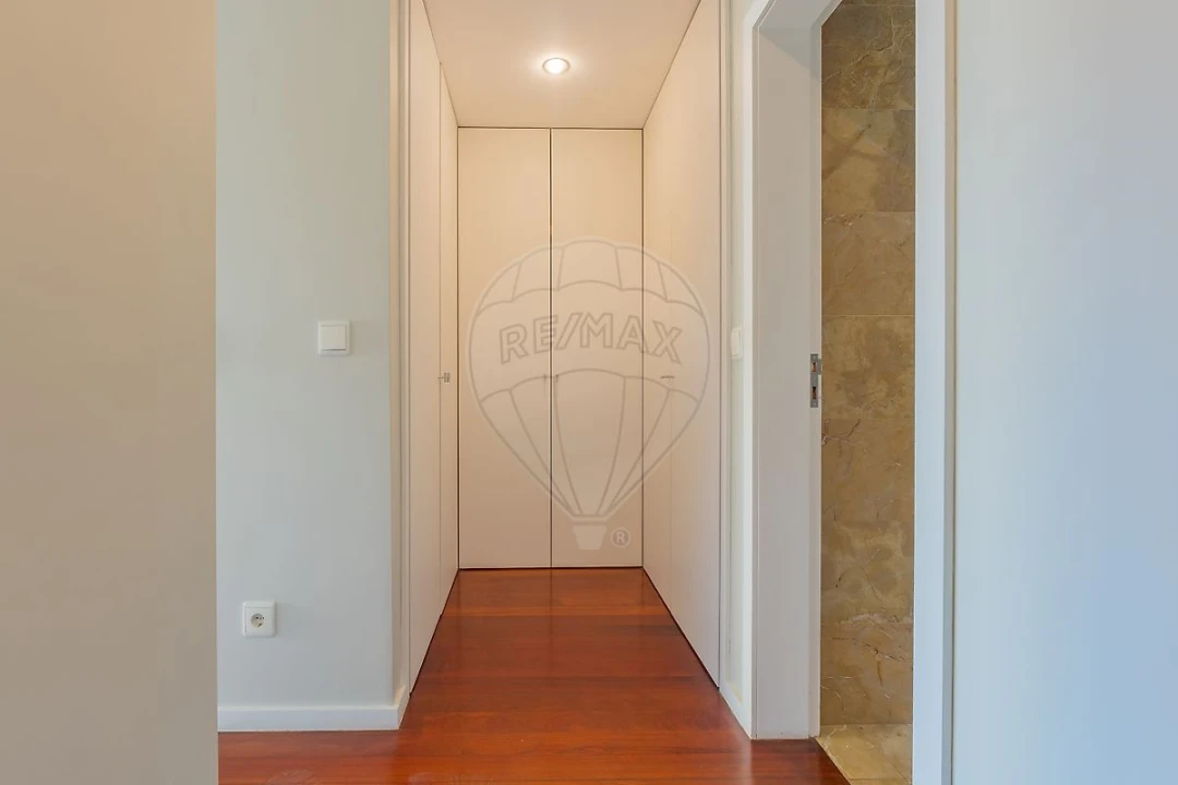 Apartamento T2 para Venda em Nogueira e Silva Escura Foto 19