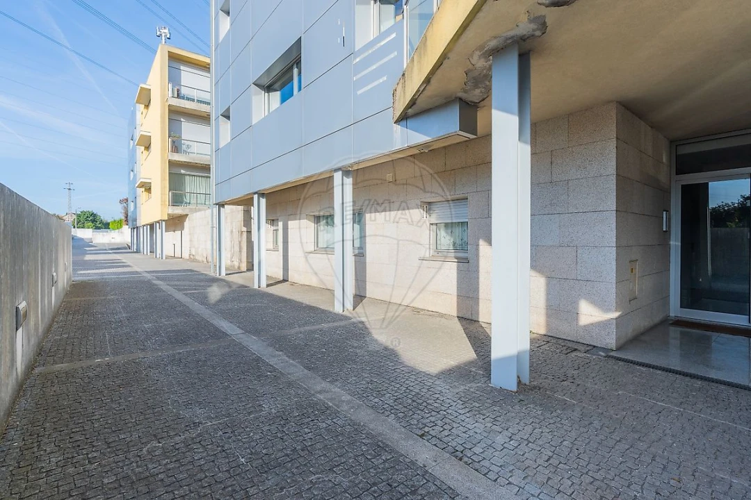 Apartamento T2 para Venda em Nogueira e Silva Escura Foto 22