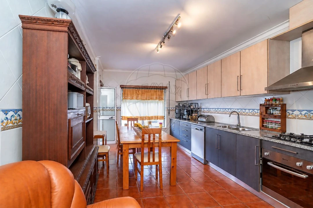 Apartamento T3 para Venda em Tavarede Foto 5
