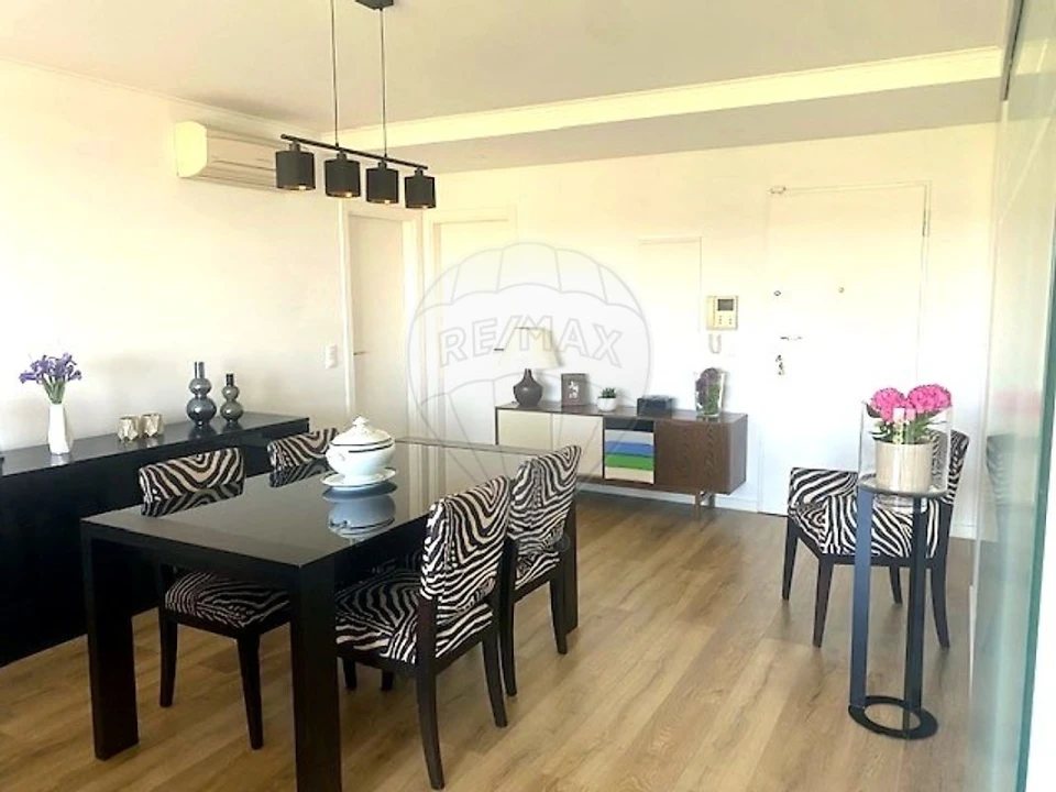 Apartamento T2 para Arrendamento em Santa Maria e São Miguel, São Martinho, São Pedro Penaferrim Foto 5