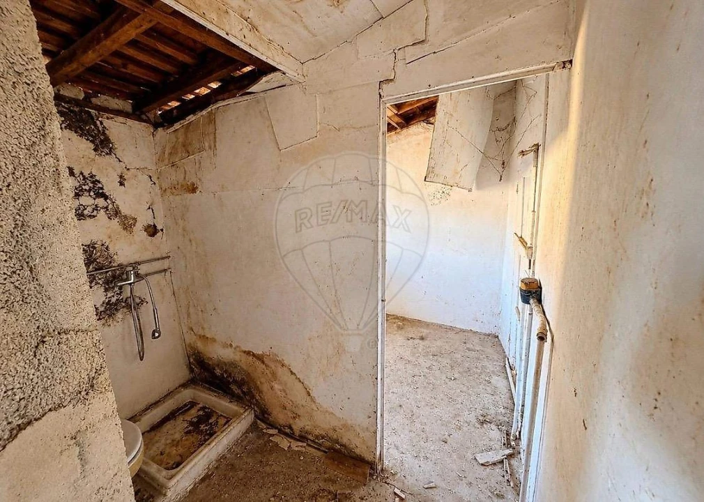 Prédio para Venda em Peso da Régua e Godim Foto 18