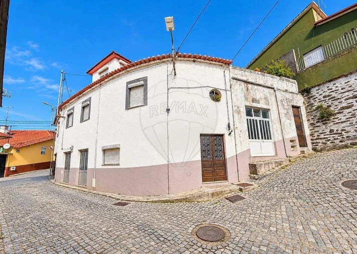 Prédio para Venda em Peso da Régua e Godim Foto 2