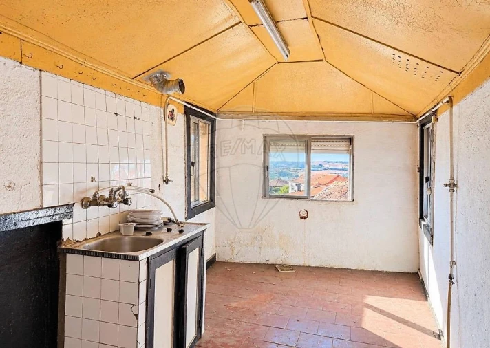 Prédio para Venda em Peso da Régua e Godim Foto 10
