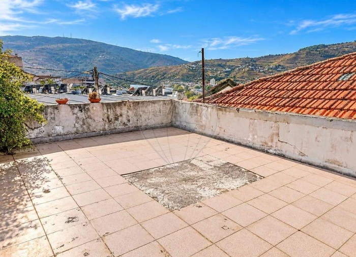 Prédio para Venda em Peso da Régua e Godim Foto 5
