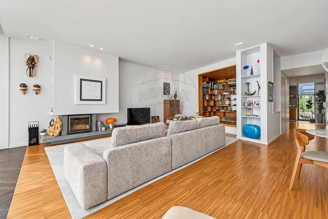 Apartamento T3 para Venda em Aldoar, Foz do Douro e Nevogilde Foto 3