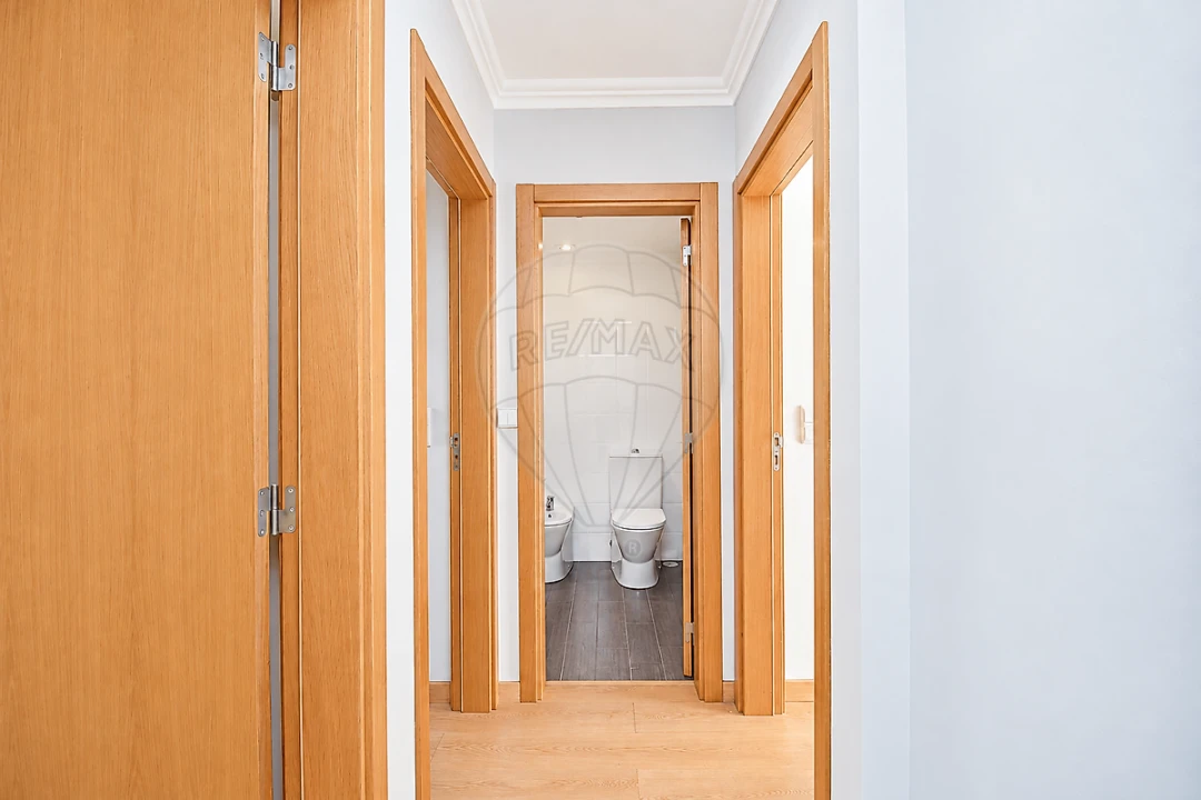 Apartamento T3 para Arrendamento em Olivais Foto 12