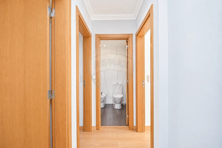 Apartamento T3 para Arrendamento em Olivais Foto 12