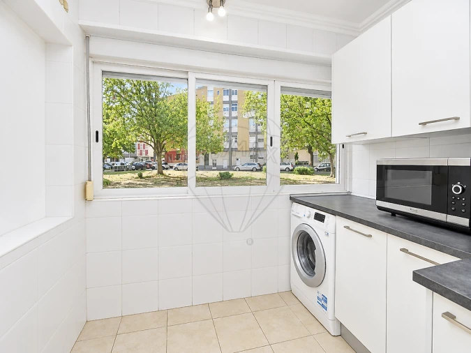 Apartamento T3 para Arrendamento em Olivais Foto 4