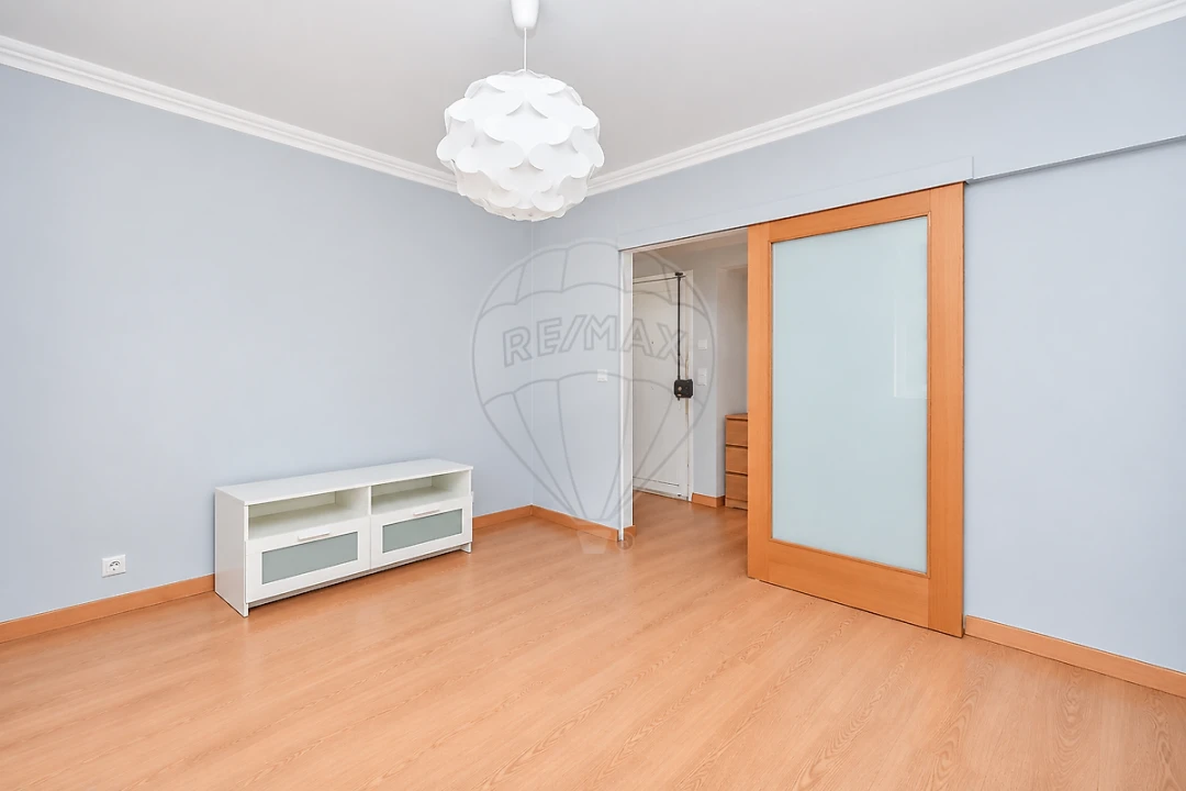 Apartamento T3 para Arrendamento em Olivais Foto 8