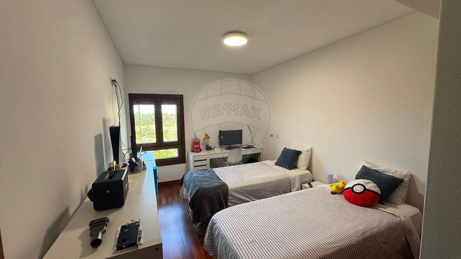 Apartamento T2 para Venda em Sacavém e Prior Velho Foto 5