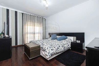 Moradia T3 para Venda em Santo Quintino