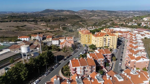 Moradia T3 para Venda em Santo Quintino