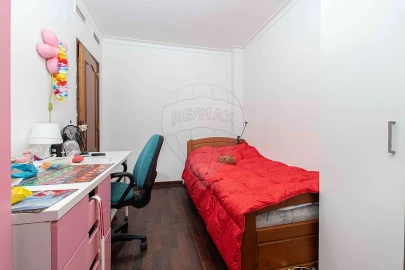 Moradia T3 para Venda em Santo Quintino