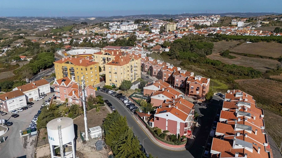 Moradia T3 para Venda em Santo Quintino Foto 46