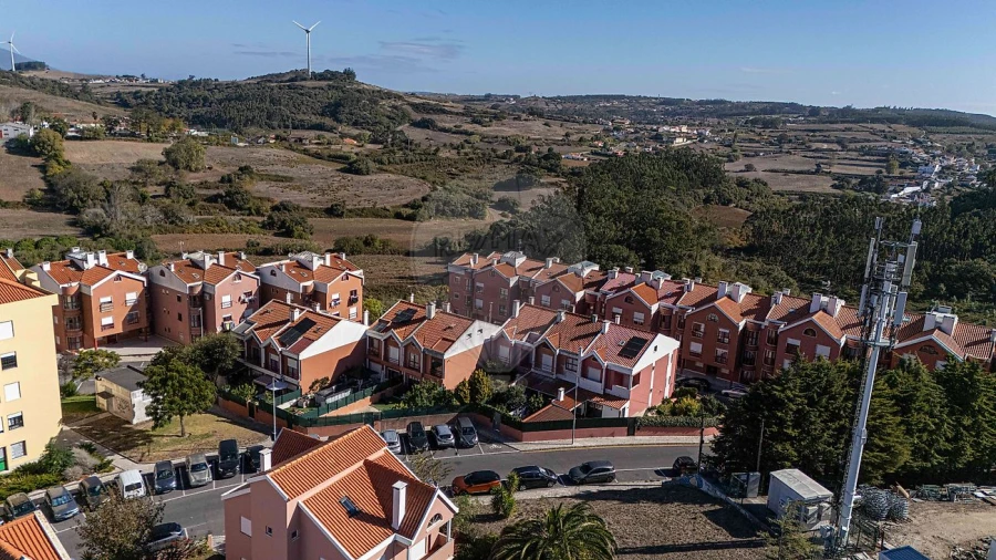 Moradia T3 para Venda em Santo Quintino Foto 50
