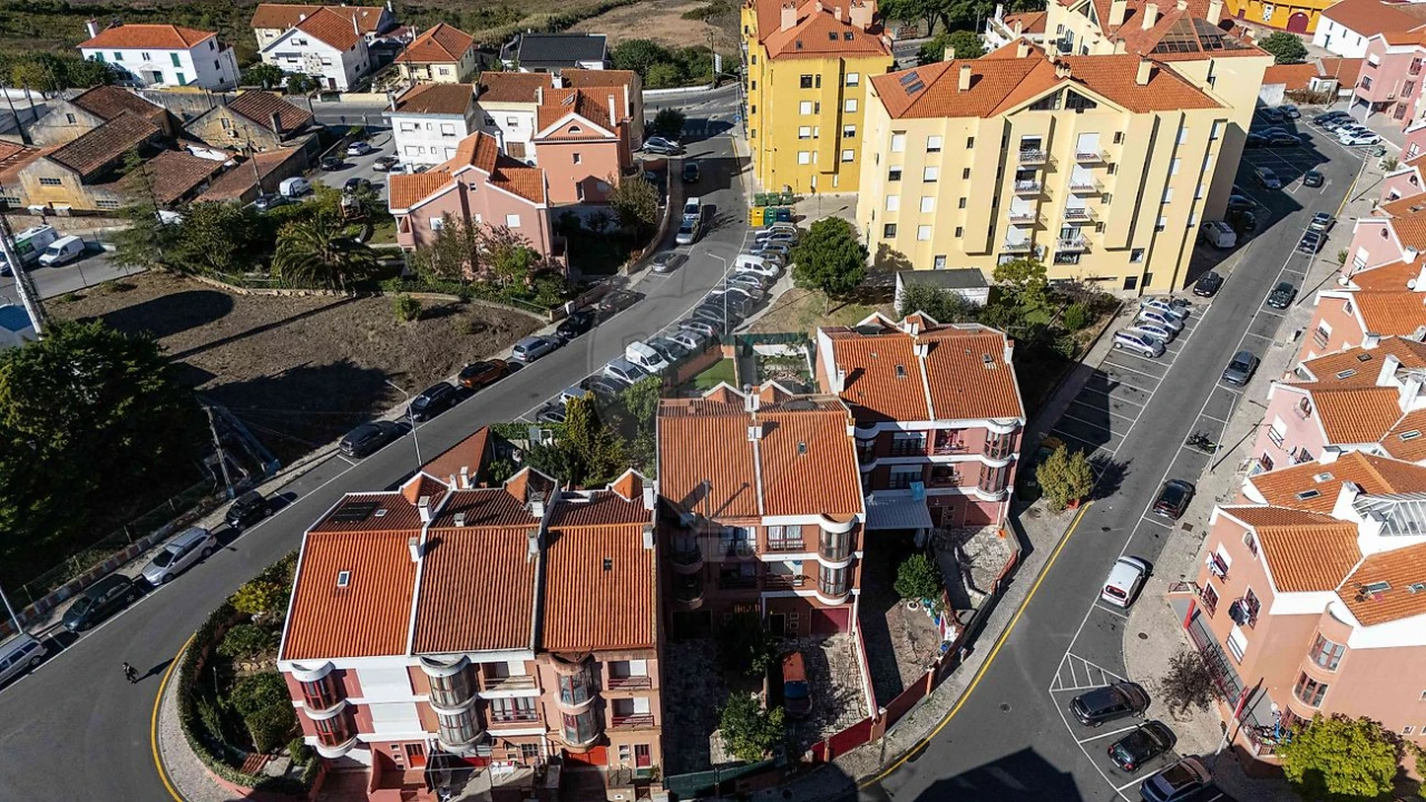 Moradia T3 para Venda em Santo Quintino Foto 37