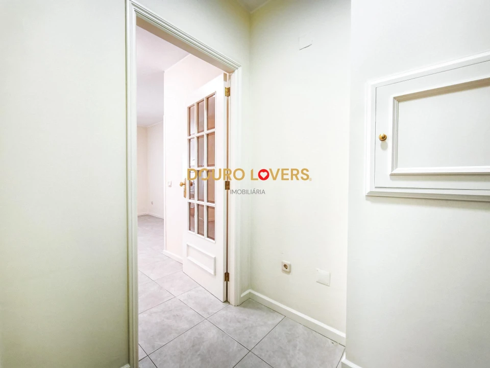 Apartamento T1 para Venda em Aguas Santas Foto 16