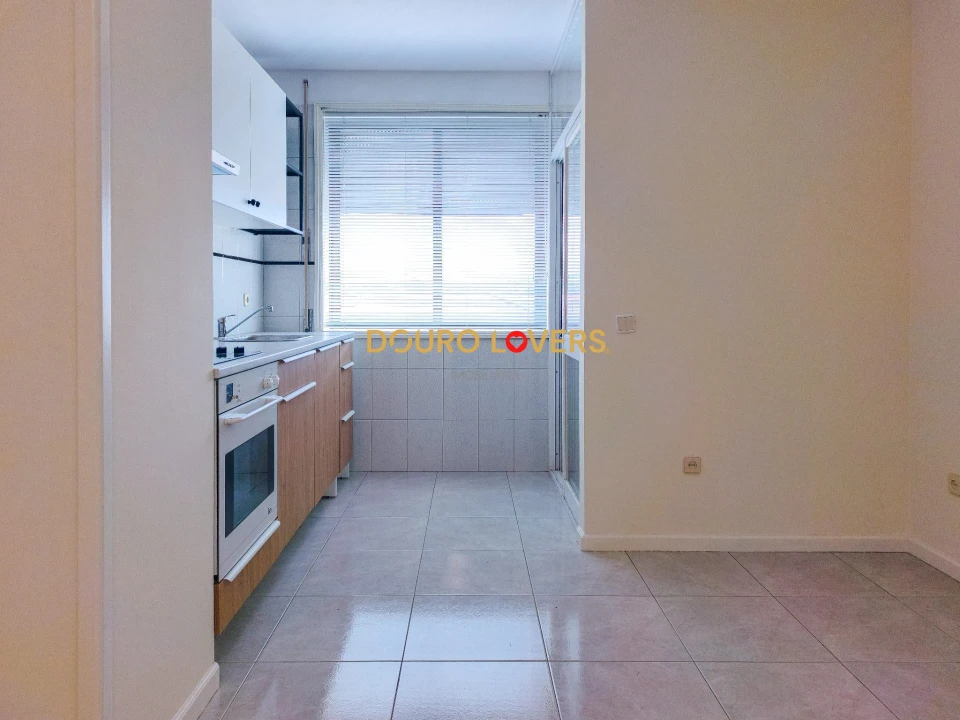 Apartamento T1 para Venda em Aguas Santas Foto 3