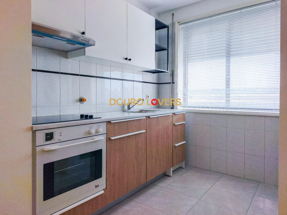 Apartamento T1 para Venda em Aguas Santas Foto 5
