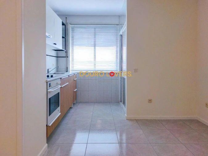 Apartamento T1 para Venda em Aguas Santas Foto 3