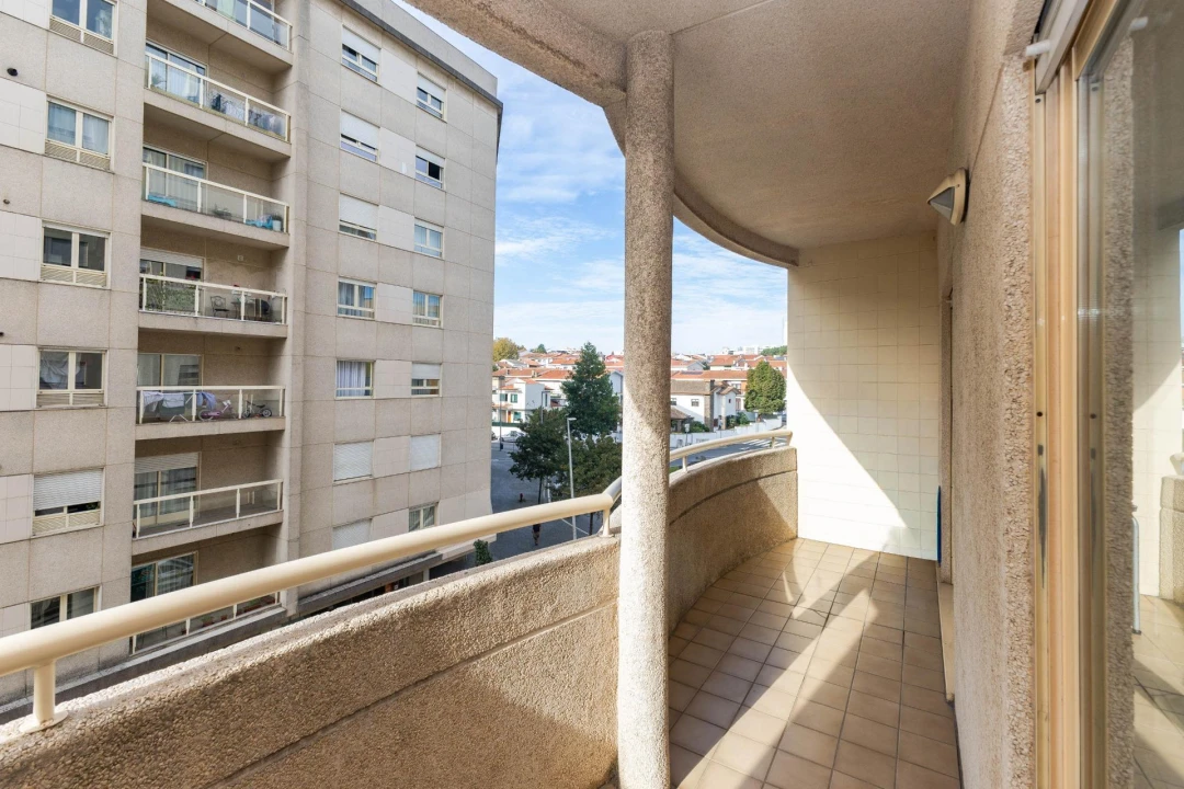 Apartamento T3 para Venda em Cidade da Maia Foto 10