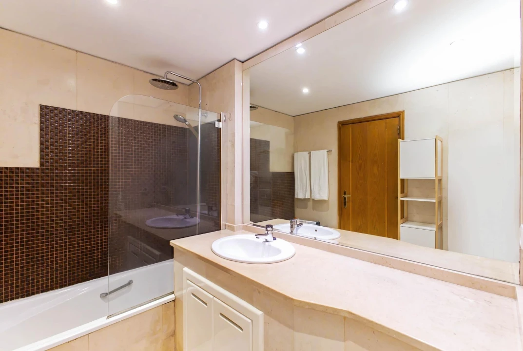Apartamento T3 para Venda em Cidade da Maia Foto 19