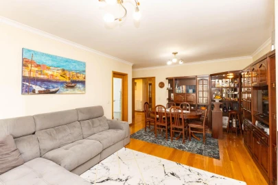 Apartamento T3 para Venda em Cidade da Maia