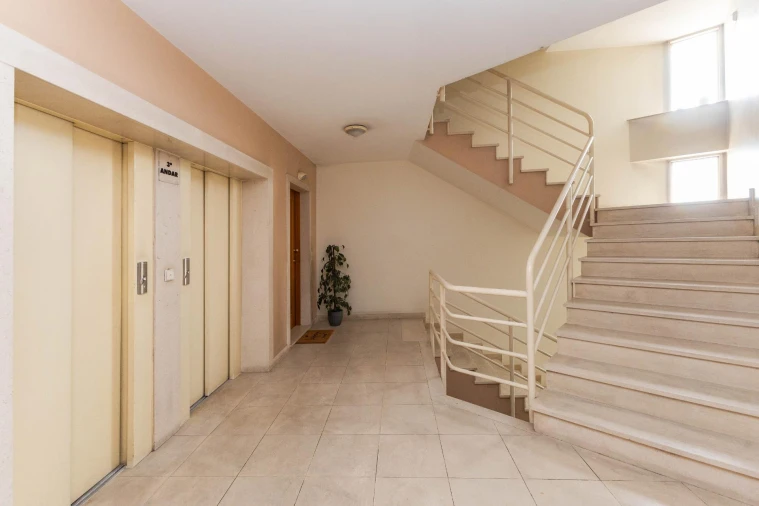 Apartamento T3 para Venda em Cidade da Maia Foto 2