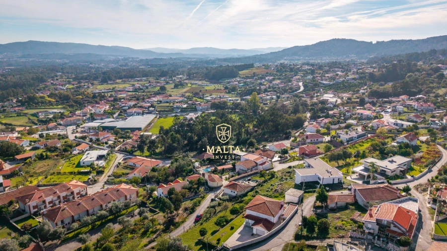 Moradia T3 para Venda em Cervães Foto 23