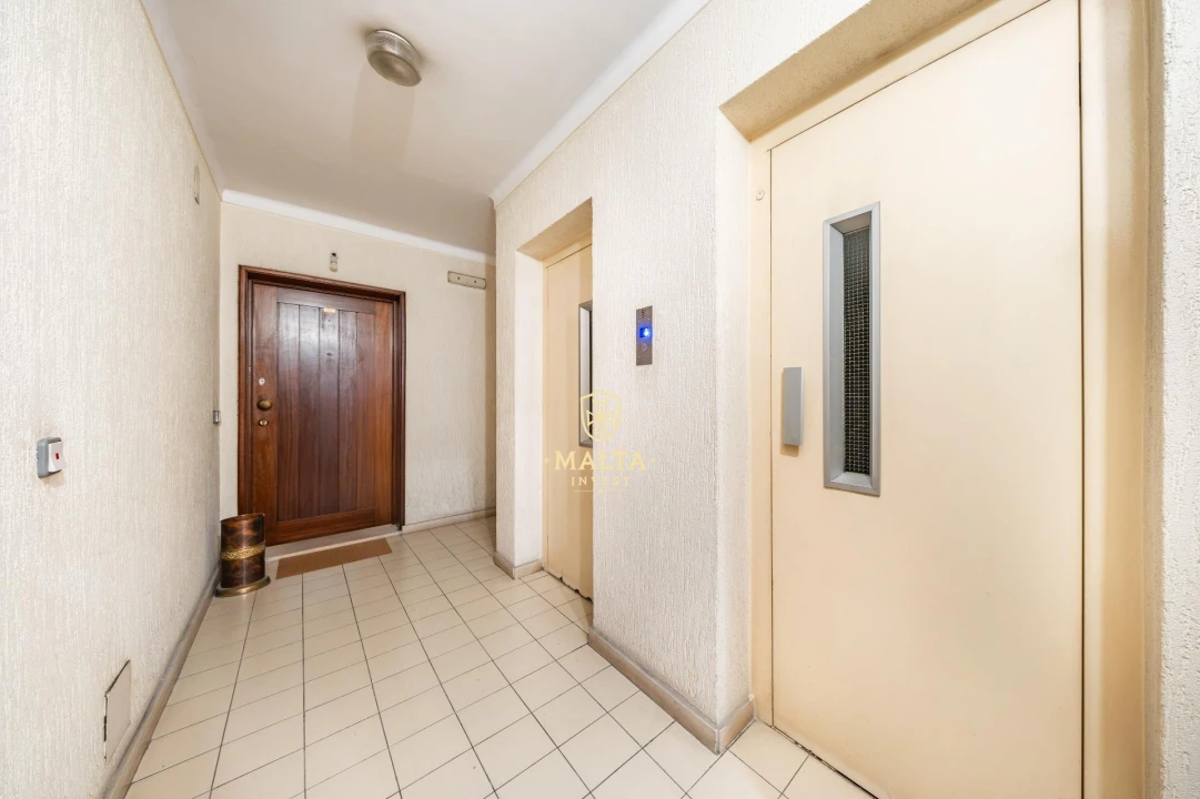 Apartamento T3 para Venda em Braga (Maximinos, Sé e Cividade) Foto 23