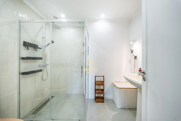 Apartamento T3 para Venda em Braga (Maximinos, Sé e Cividade) Foto 12