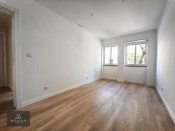 Apartamento T3 para Venda em Falagueira-Venda Nova