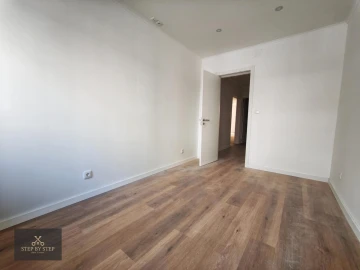 Apartamento T3 para Venda em Falagueira-Venda Nova