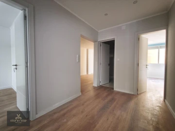 Apartamento T3 para Venda em Falagueira-Venda Nova