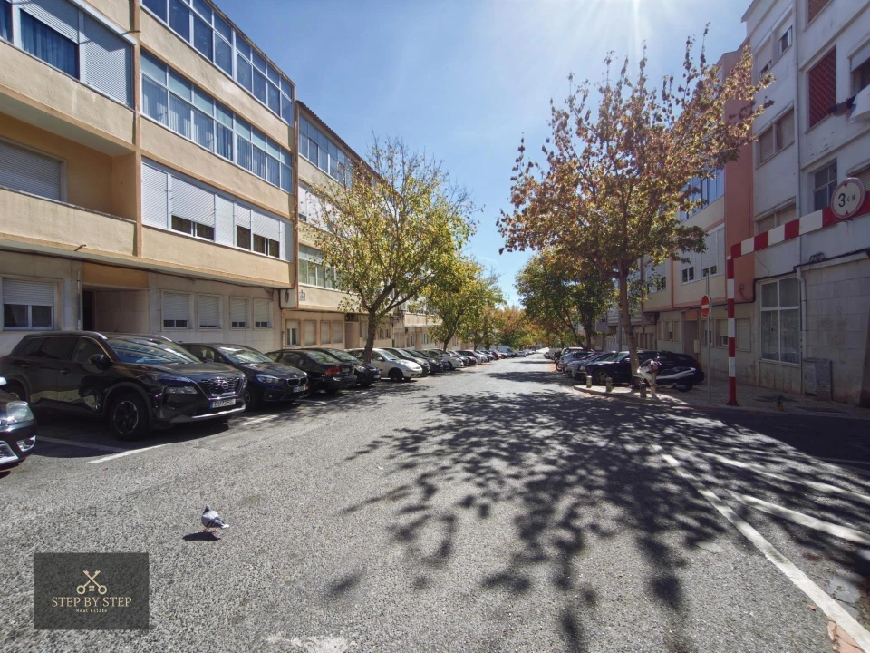 Apartamento T3 para Venda em Falagueira-Venda Nova Foto 32