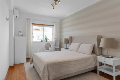 Apartamento T2 para Venda em Mina de Água